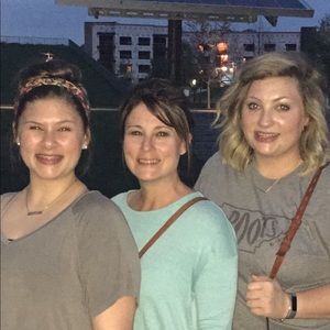 Meet your Posher, Robin